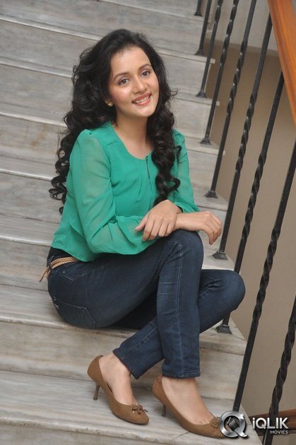 Sulagna-Panigrahi-at-Ishq-Wala-Love-Movie-Press-Meet